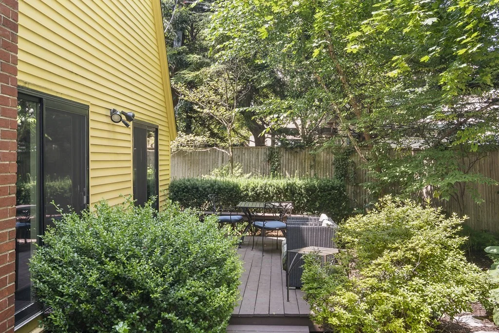 3 bed, 2.5 bath apartment for rent at 117 Brattle St Unit A, Harvard Square — photo 3 of 19