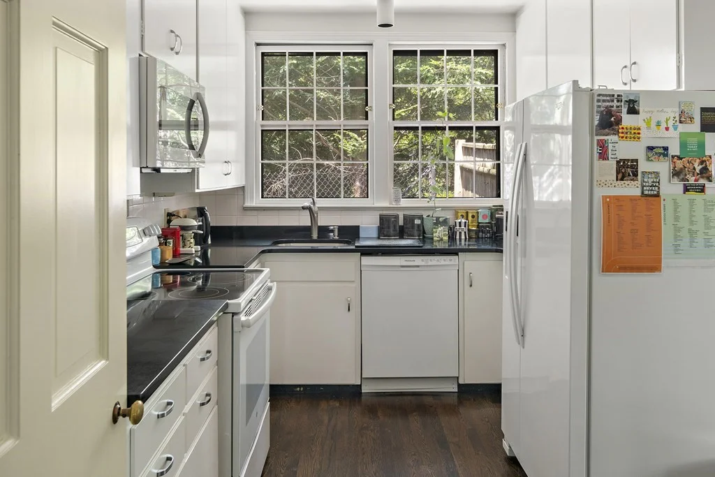 3 bed, 2.5 bath apartment for rent at 117 Brattle St Unit A, Harvard Square — photo 8 of 19