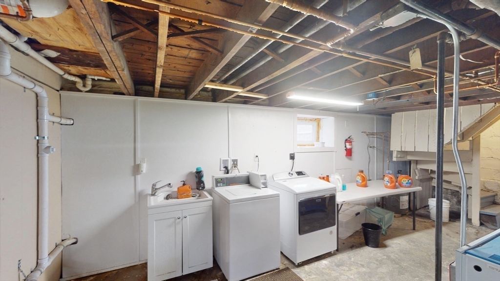 3 bed, 1 bath apartment for rent at 117 Burget Ave Unit 2, Tufts University — photo 19 of 21