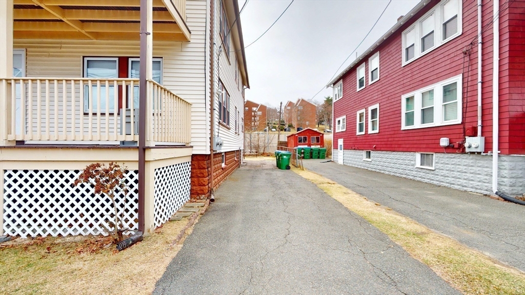3 bed, 1 bath apartment for rent at 117 Burget Ave Unit 2, Tufts University — photo 4 of 21