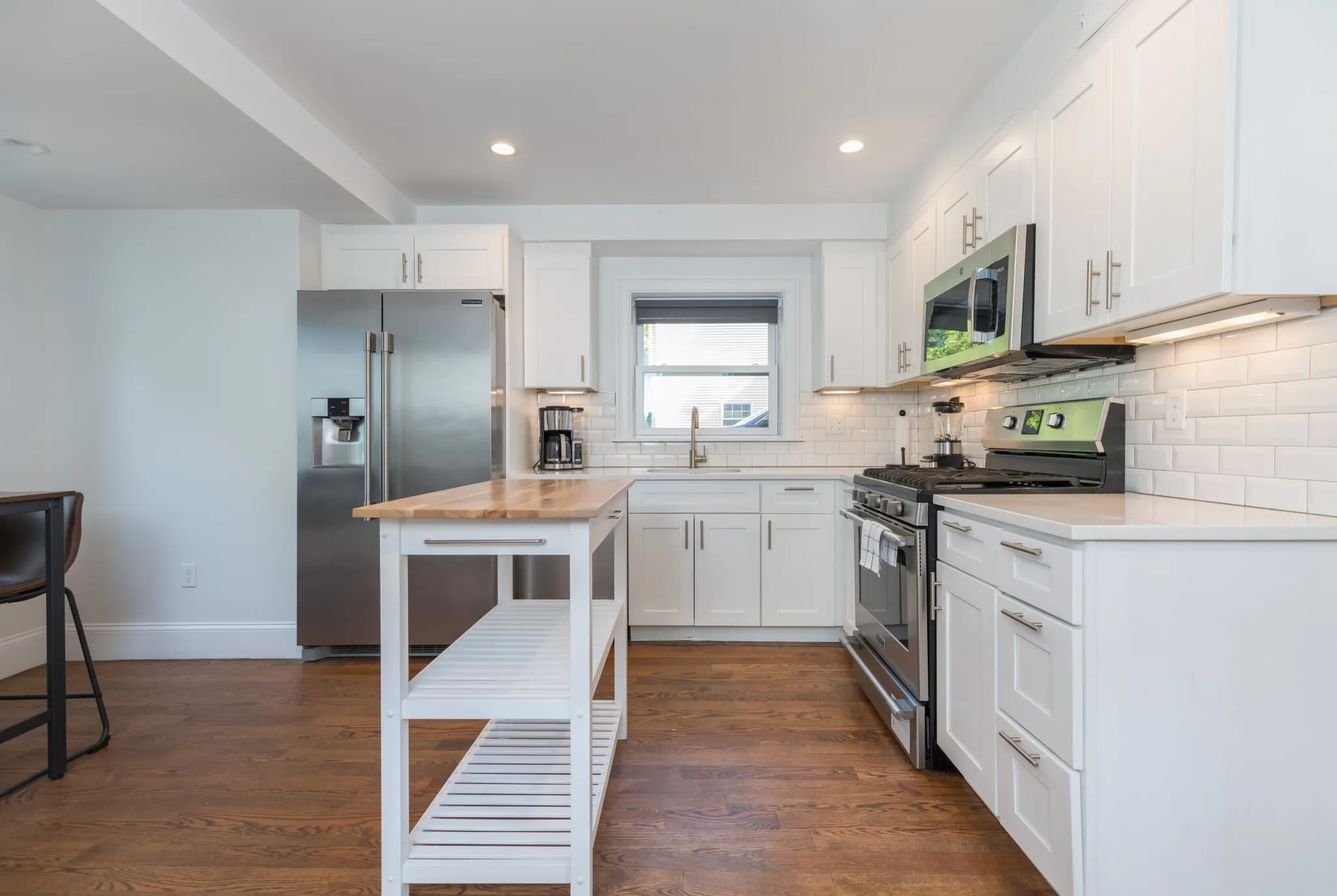 4 bed, 4+ bath apartment for rent at 117 Centre St Unit 2, Roxbury — photo 17 of 37