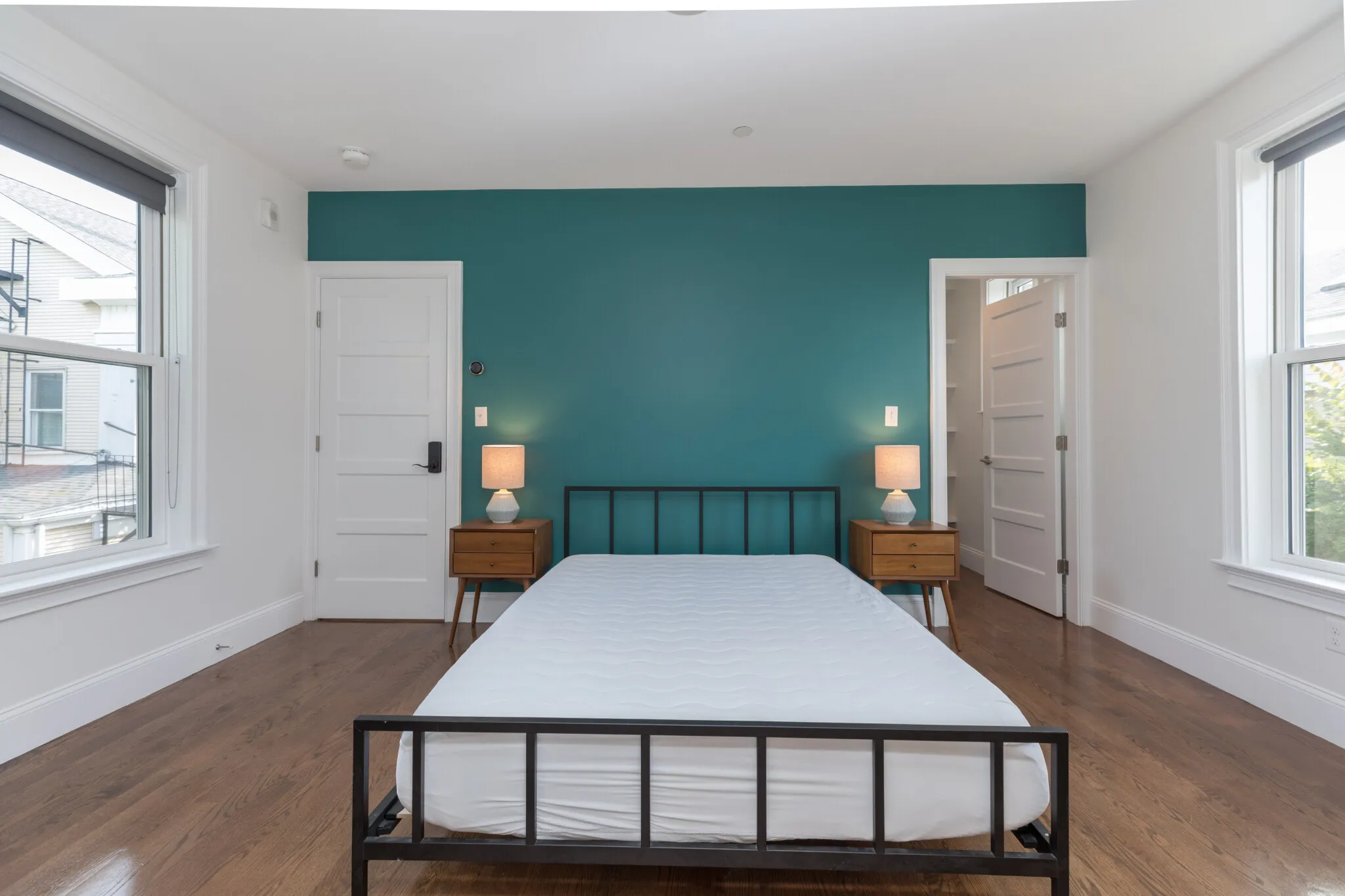 4 bed, 4+ bath apartment for rent at 117 Centre St Unit 2, Roxbury — photo 9 of 37