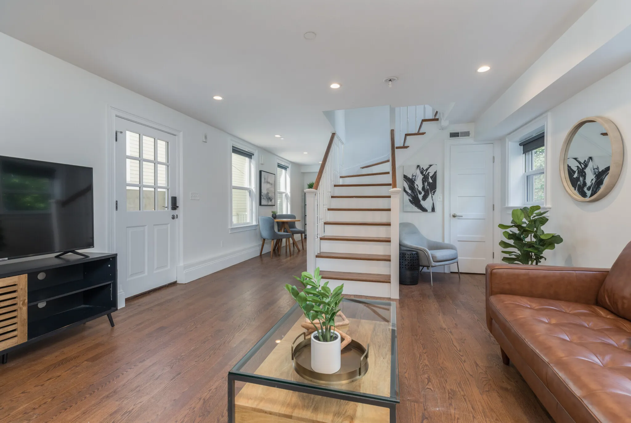 4 bed, 4+ bath apartment for rent at 117 Centre St Unit 2, Roxbury — photo 19 of 37
