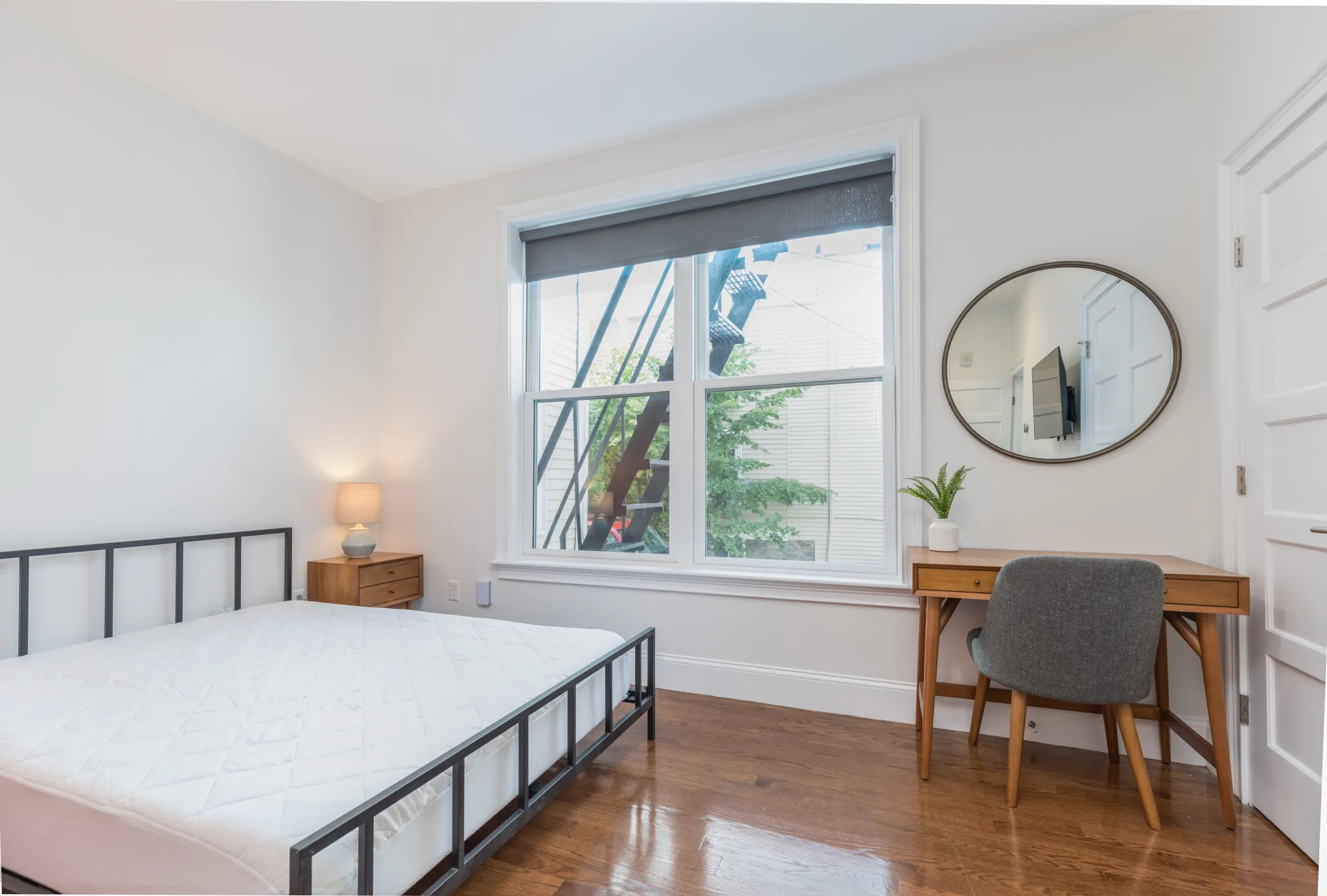 4 bed, 4+ bath apartment for rent at 117 Centre St Unit 2, Roxbury — photo 13 of 37