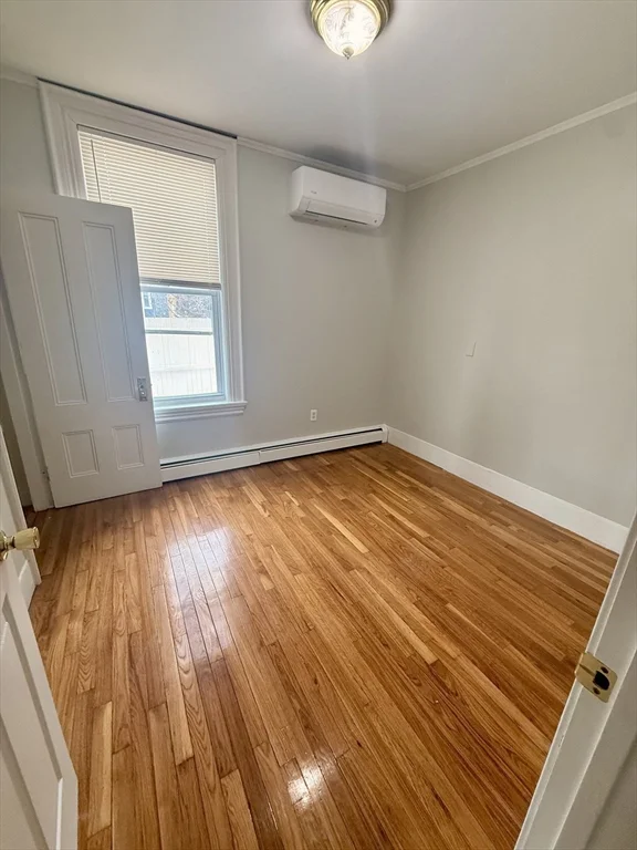 4 bed, 2 bath apartment for rent at 117 Coburn St Unit 1, Lowell — photo 6 of 16