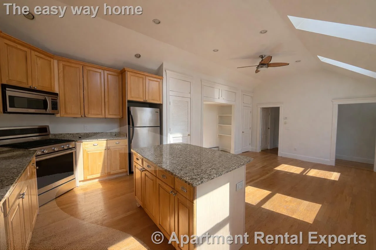 2 bed, 1 bath apartment for rent at 117 Columbia St Unit 2, Central Square — photo 4 of 10