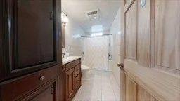 3 bed, 1 bath apartment for rent at 117 Dexter Ave Unit 1, Watertown — photo 9 of 13