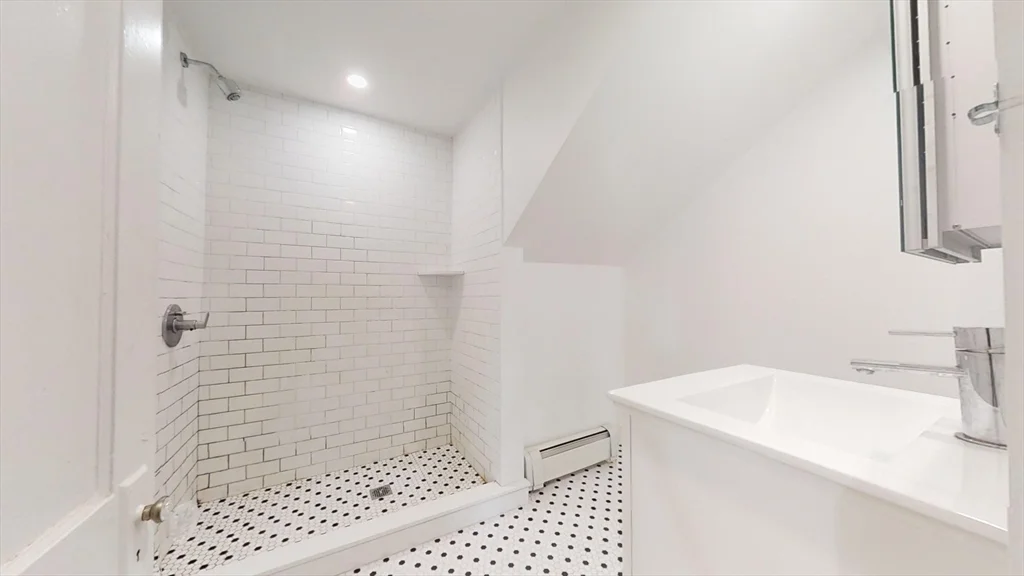 2 bed, 1 bath apartment for rent at 117 Dexter Ave Unit 2, Watertown — photo 7 of 8