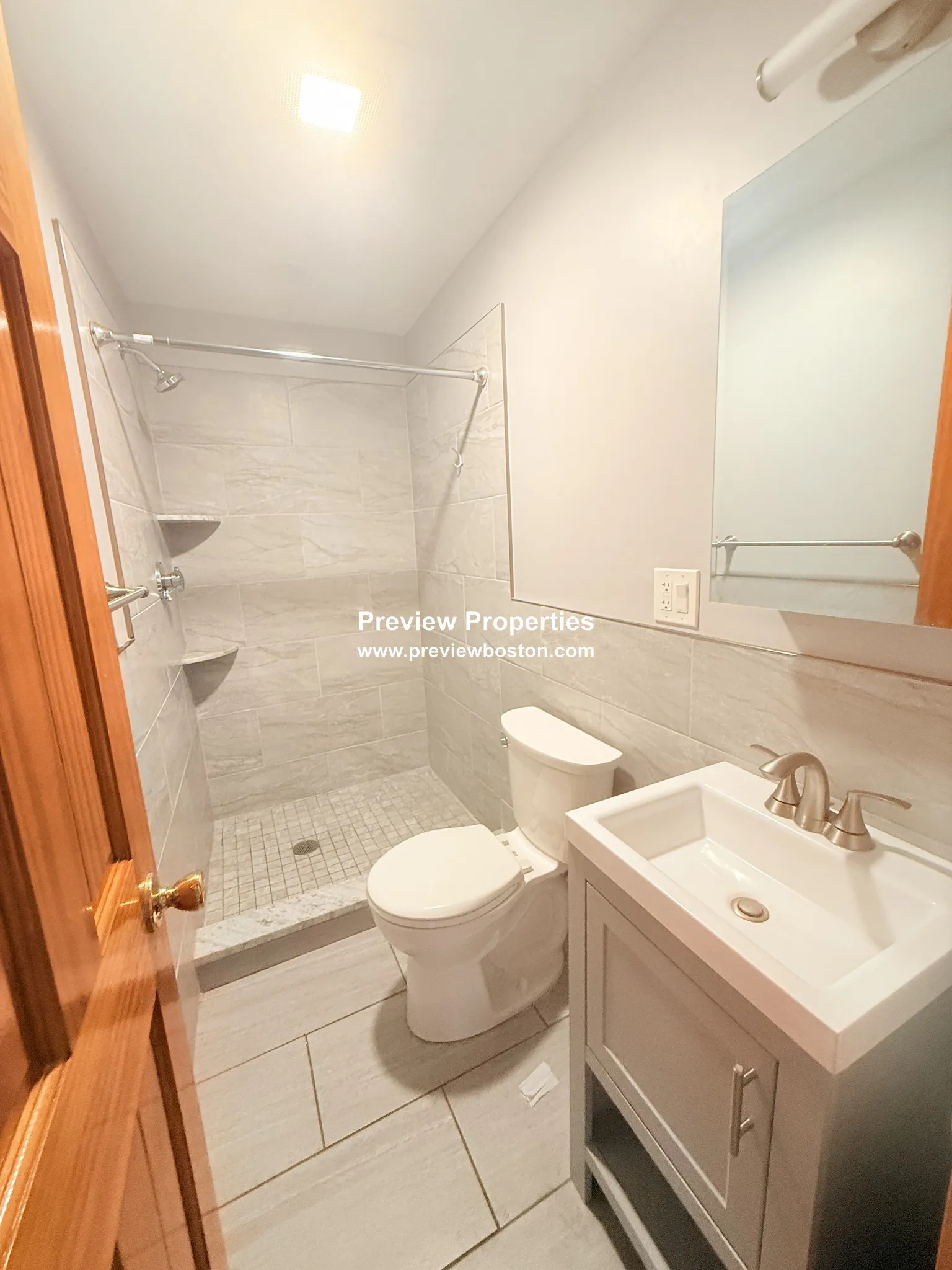 4 bed, 2 bath apartment for rent at 117 Elm St Unit 1, West Newton — photo 25 of 33