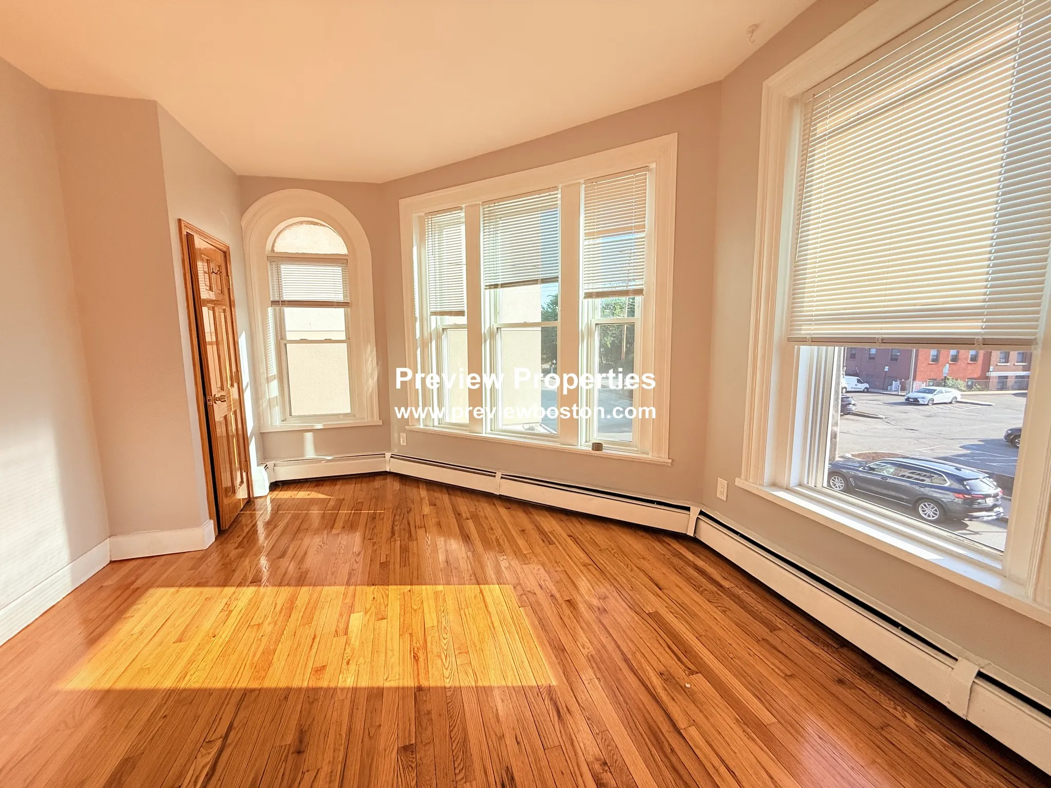 4 bed, 2 bath apartment for rent at 117 Elm St Unit 1, West Newton — photo 6 of 33