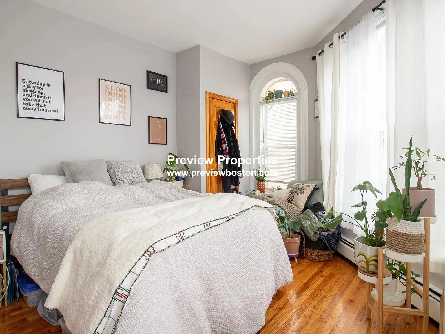 4 bed, 2 bath apartment for rent at 117 Elm St Unit 2, West Newton — photo 3 of 10