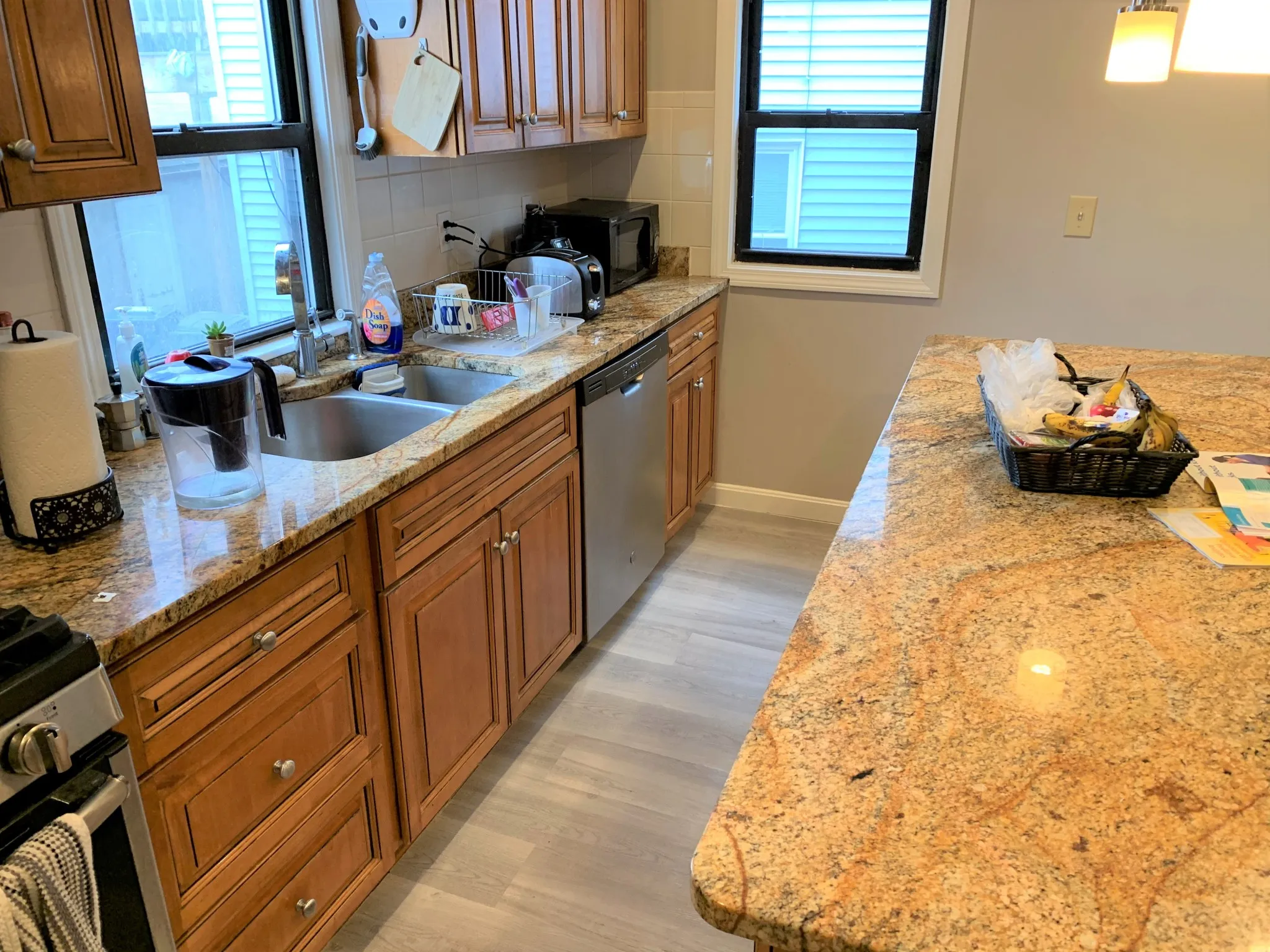 4 bed, 2 bath apartment for rent at 117 Glenville Ave Unit 1, Allston — photo 4 of 16