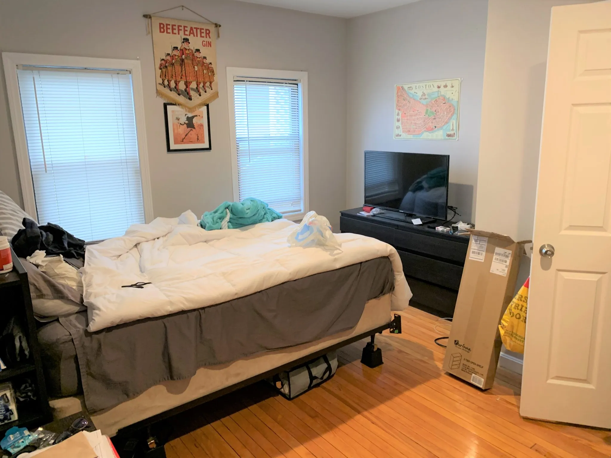 4 bed, 2 bath apartment for rent at 117 Glenville Ave Unit 1, Allston — photo 9 of 16