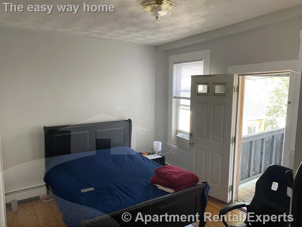 4 bed, 2 bath apartment for rent at 117 Hampshire St Unit 2, Wellington-Harrington — photo 4 of 10