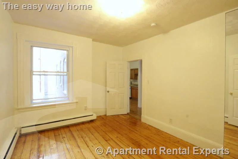 3 bed, 1 bath apartment for rent at 117 Harvard St Unit 3, Kendall Square — photo 10 of 16