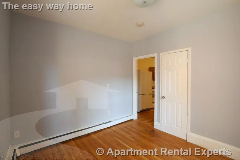 3 bed, 1 bath apartment for rent at 117 Harvard St Unit 3, Kendall Square — photo 15 of 16