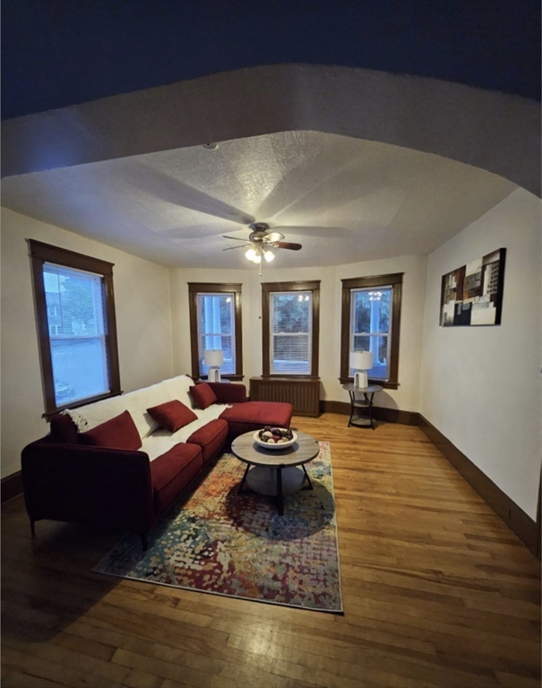 3 bed, 1 bath apartment for rent at 117 Illinois St Unit 2, Worcester — photo 24 of 36