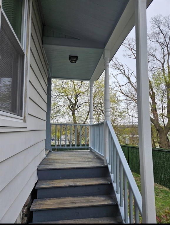 3 bed, 1 bath apartment for rent at 117 Illinois St Unit 2, Worcester — photo 4 of 36