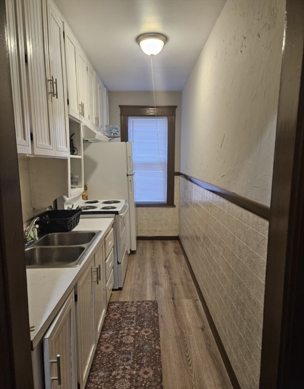3 bed, 1 bath apartment for rent at 117 Illinois St Unit 2, Worcester — photo 14 of 36