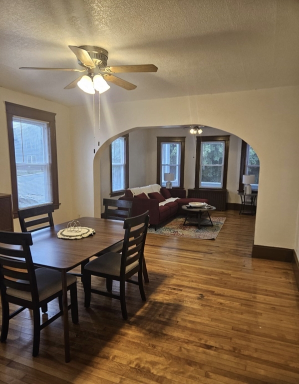 3 bed, 1 bath apartment for rent at 117 Illinois St Unit 2, Worcester — photo 15 of 36