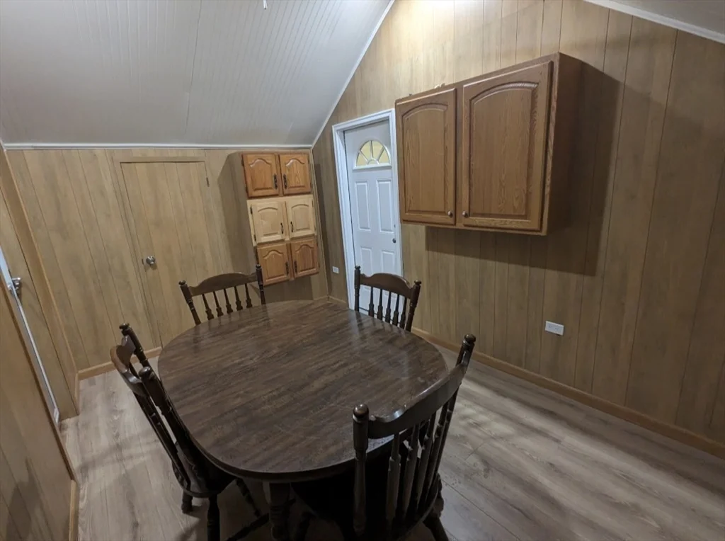 1 bed, 1 bath apartment for rent at 117 Illinois St Unit 3, Worcester — photo 17 of 34