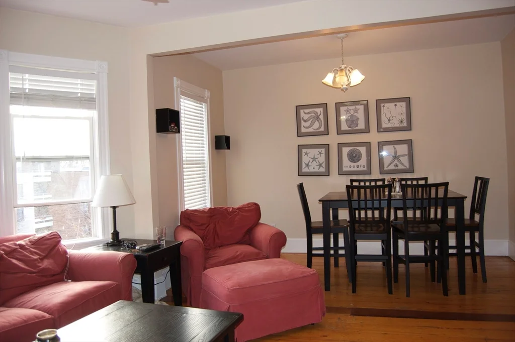 3 bed, 1 bath apartment for rent at 117 L St Unit 3, South Boston — photo 2 of 10