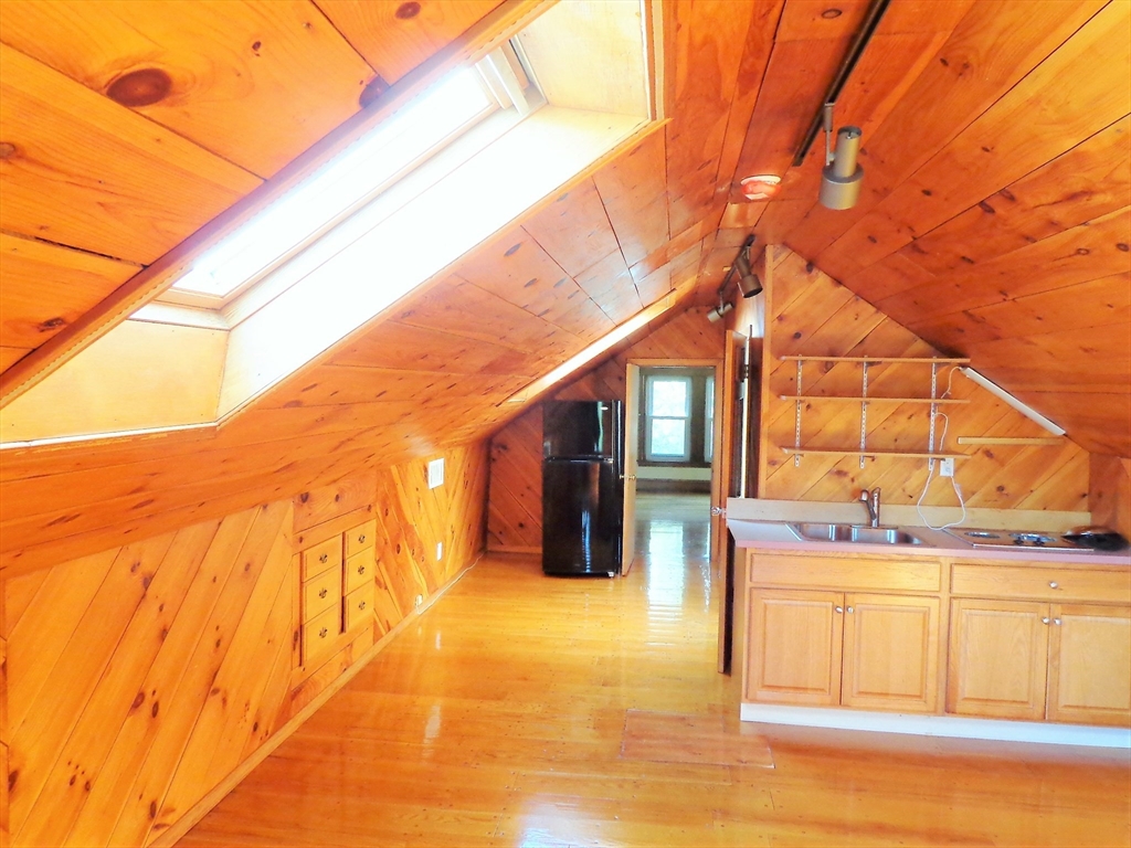 3 bed, 2 bath apartment for rent at 117 Lewis Rd Unit 2, Belmont — photo 5 of 18