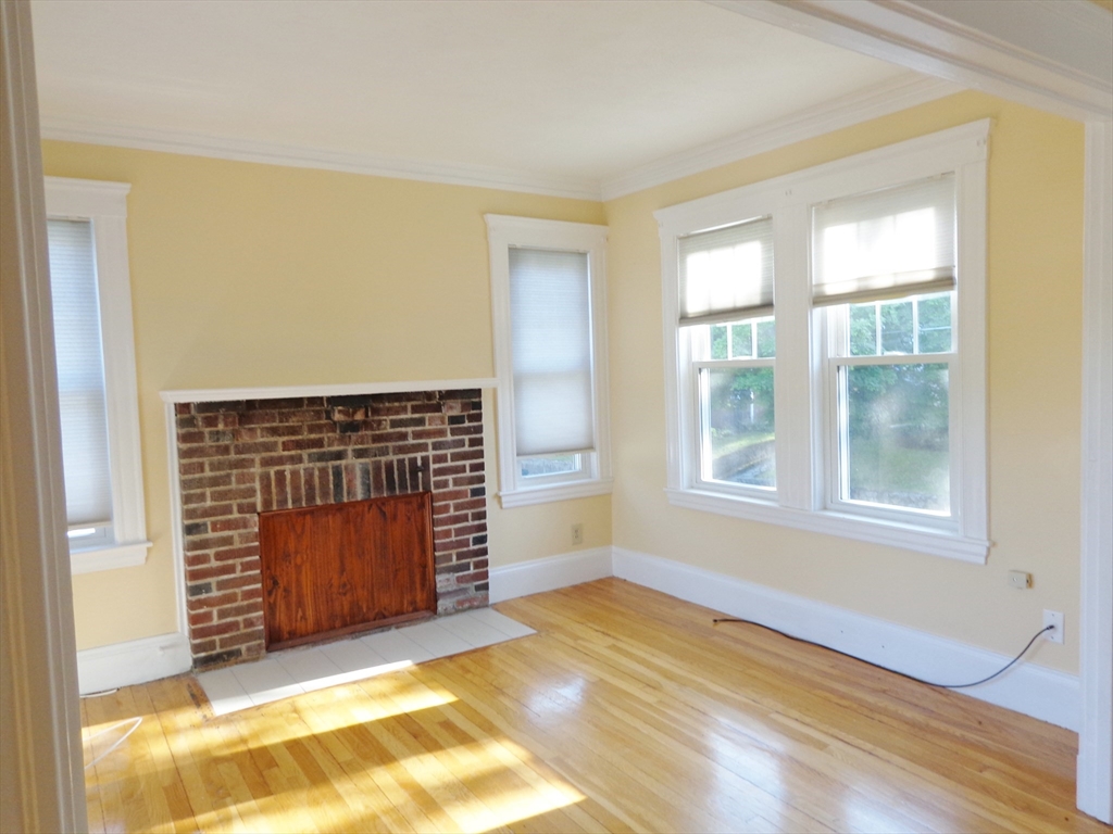 3 bed, 2 bath apartment for rent at 117 Lewis Rd Unit 2, Belmont — photo 12 of 18