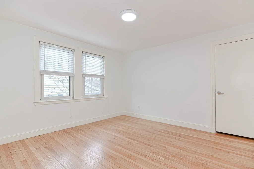 3 bed, 1 bath apartment for rent at 117 Lexington St Unit 1, Belmont — photo 15 of 27