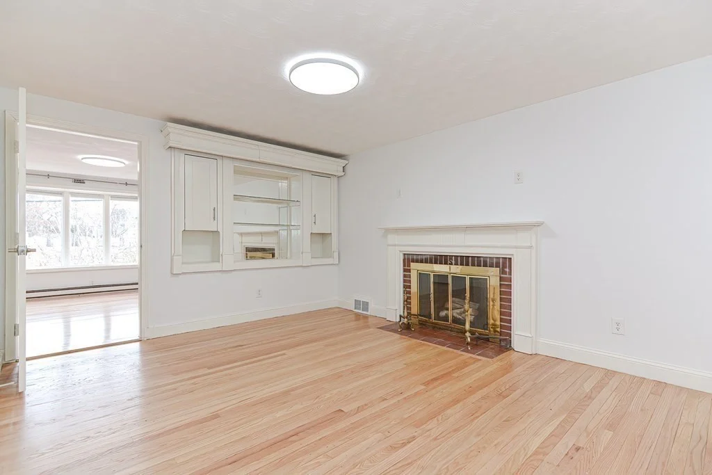 3 bed, 1 bath apartment for rent at 117 Lexington St Unit 1, Belmont — photo 11 of 27