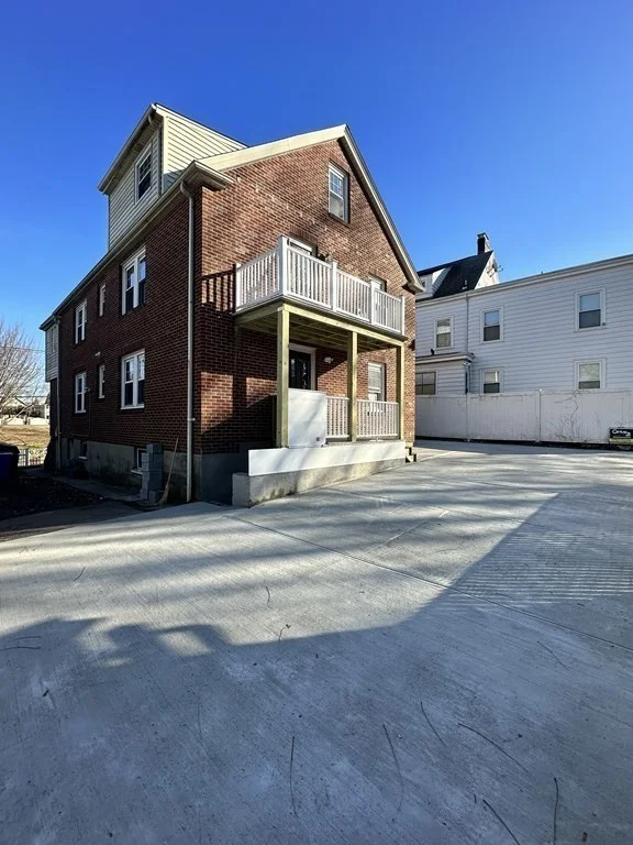 3 bed, 1 bath apartment for rent at 117 Lexington St Unit 1, Belmont — photo 23 of 27