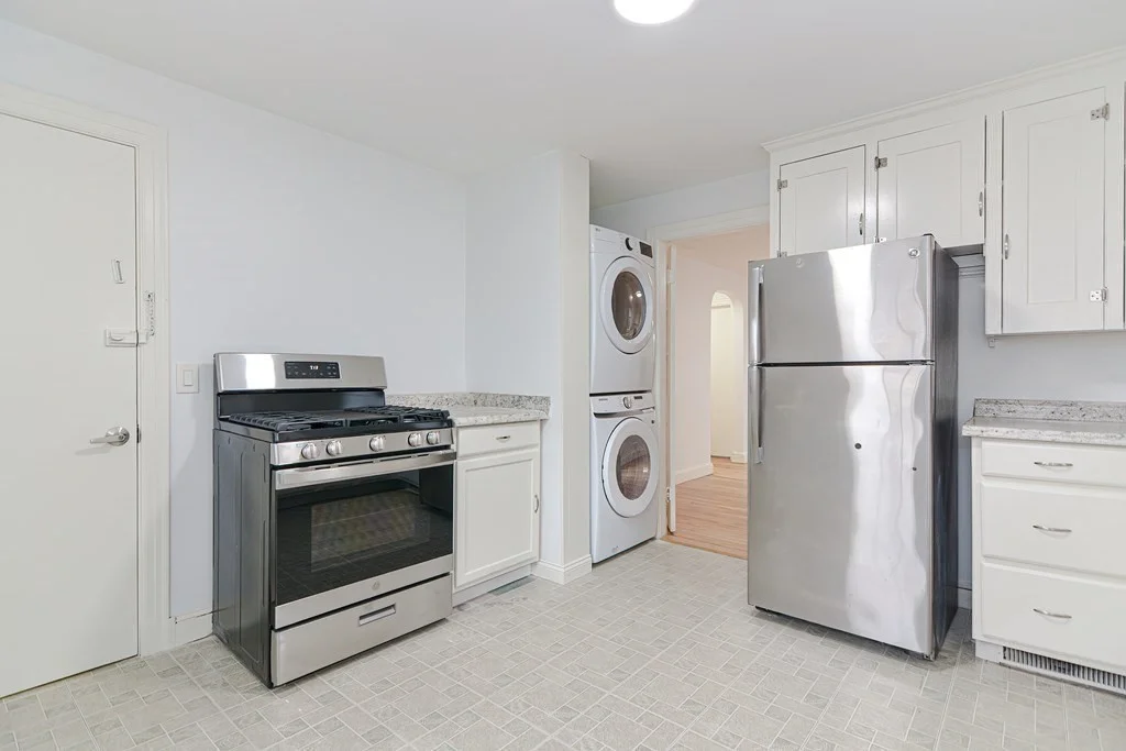 3 bed, 1 bath apartment for rent at 117 Lexington St Unit 2, Waverley — photo 4 of 36