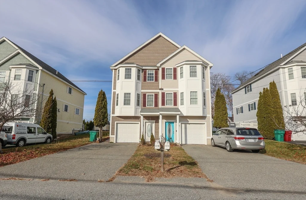 3 bed, 2 bath apartment for rent at 117 Manchester St Unit B, Lowell — photo 1 of 15