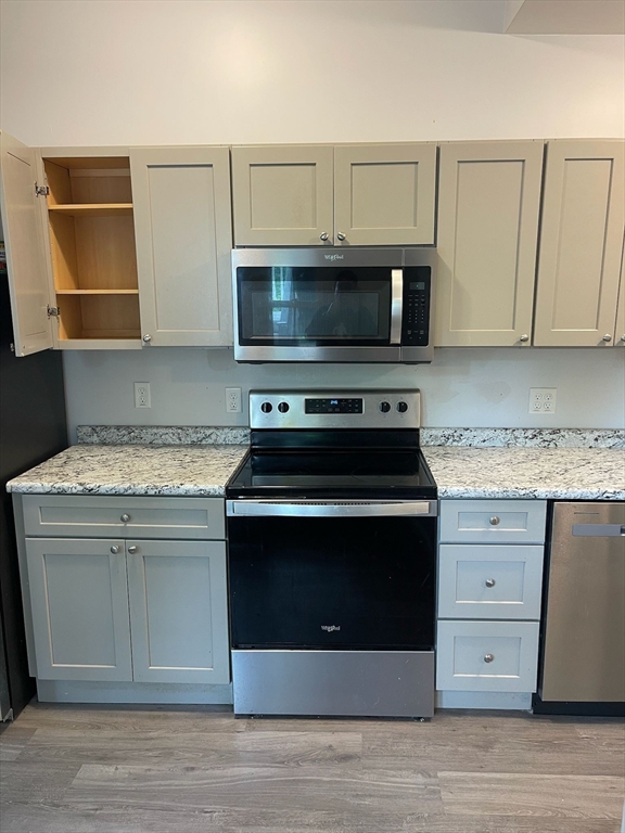 2 bed, 1 bath apartment for rent at 117 Maple St Unit 1, Gardner — photo 3 of 17