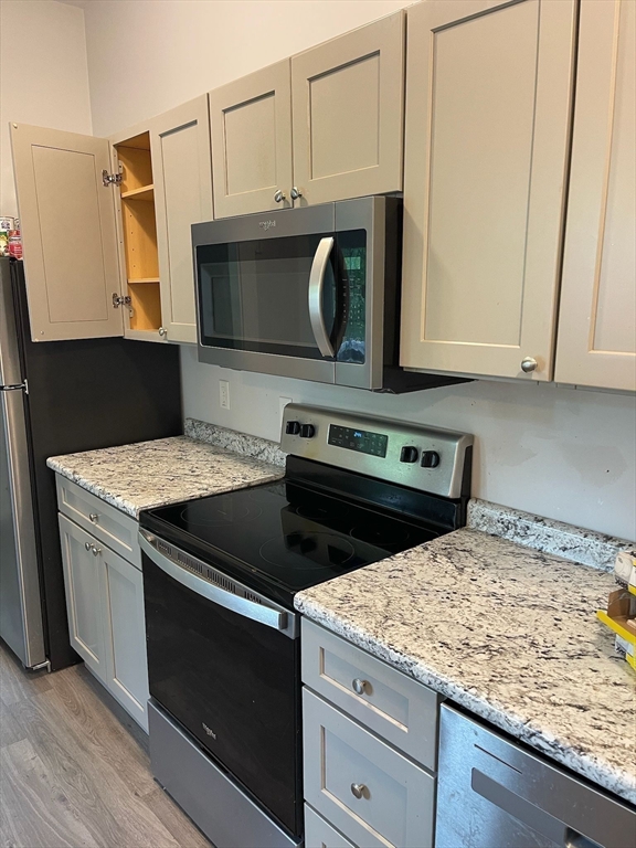 2 bed, 1 bath apartment for rent at 117 Maple St Unit 1, Gardner — photo 4 of 17