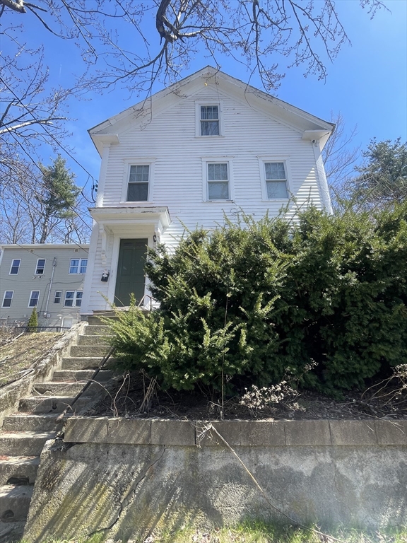 2 bed, 1 bath apartment for rent at 117 Marshall St Unit 1, Fitchburg