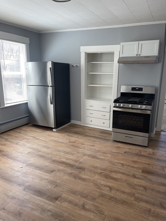 2 bed, 1 bath apartment for rent at 117 Marshall St Unit 1, Fitchburg — photo 4 of 9