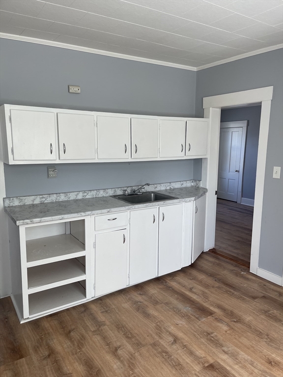 2 bed, 1 bath apartment for rent at 117 Marshall St Unit 1, Fitchburg — photo 3 of 9
