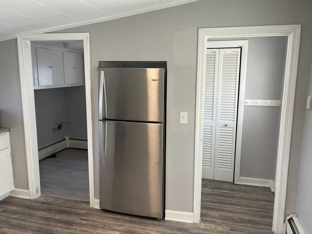 3 bed, 1 bath apartment for rent at 117 Marshall St Unit 2, Fitchburg — photo 4 of 15