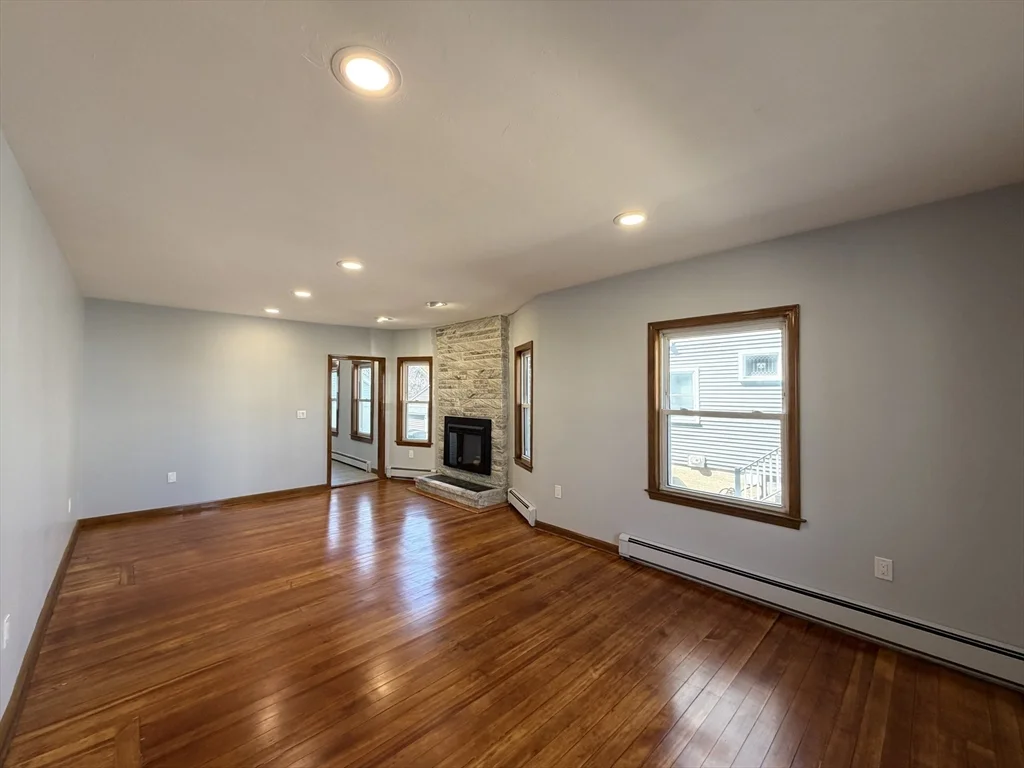 2 bed, 1 bath apartment for rent at 117 Merrymount Unit 1, Quincy — photo 12 of 12