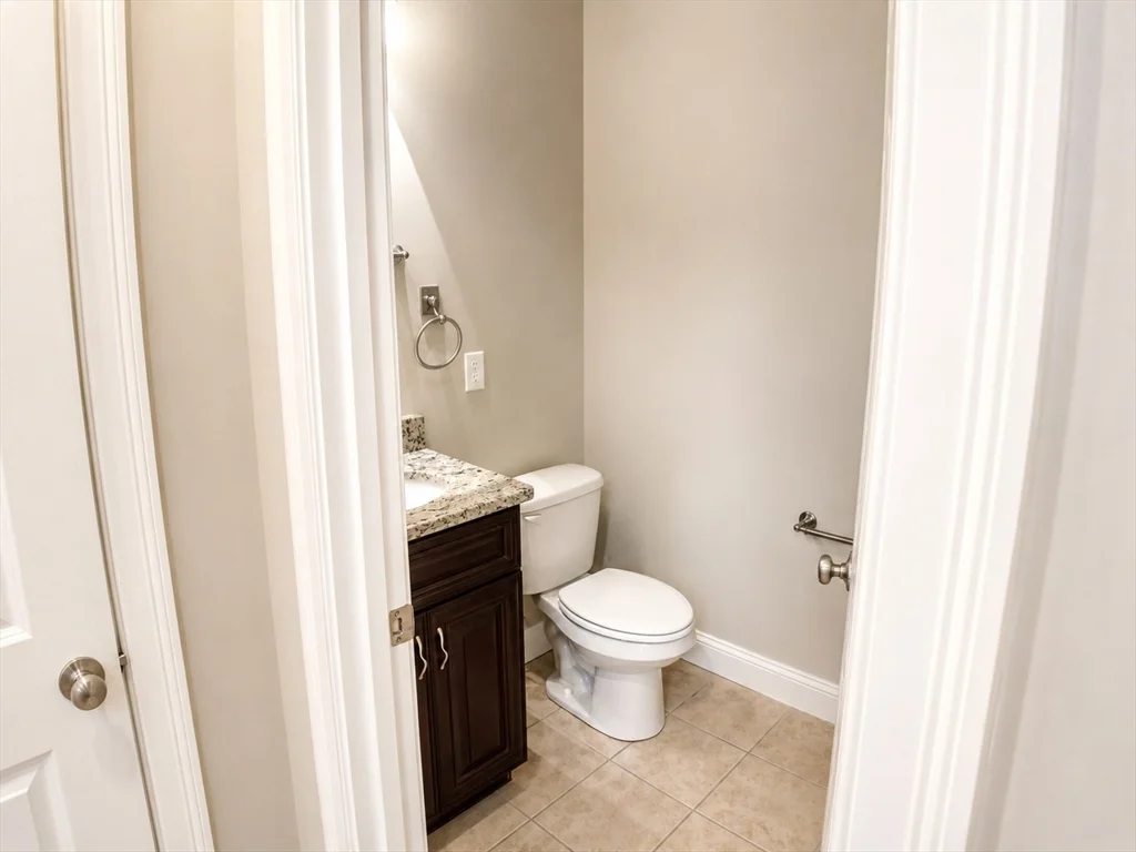 4 bed, 2 bath apartment for rent at 117 Morris St, Revere — photo 8 of 29