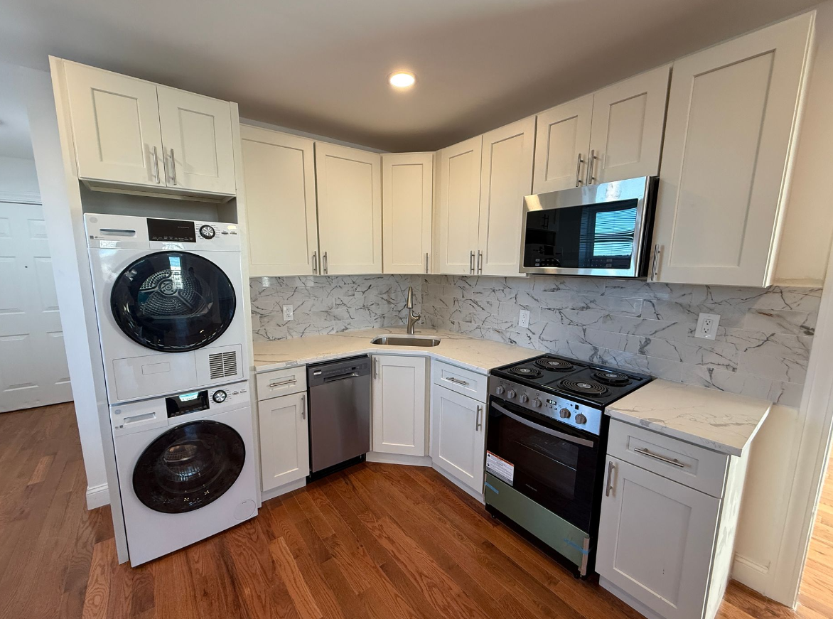 2 bed, 1 bath apartment for rent at 117 Orleans St Unit 6, East Boston