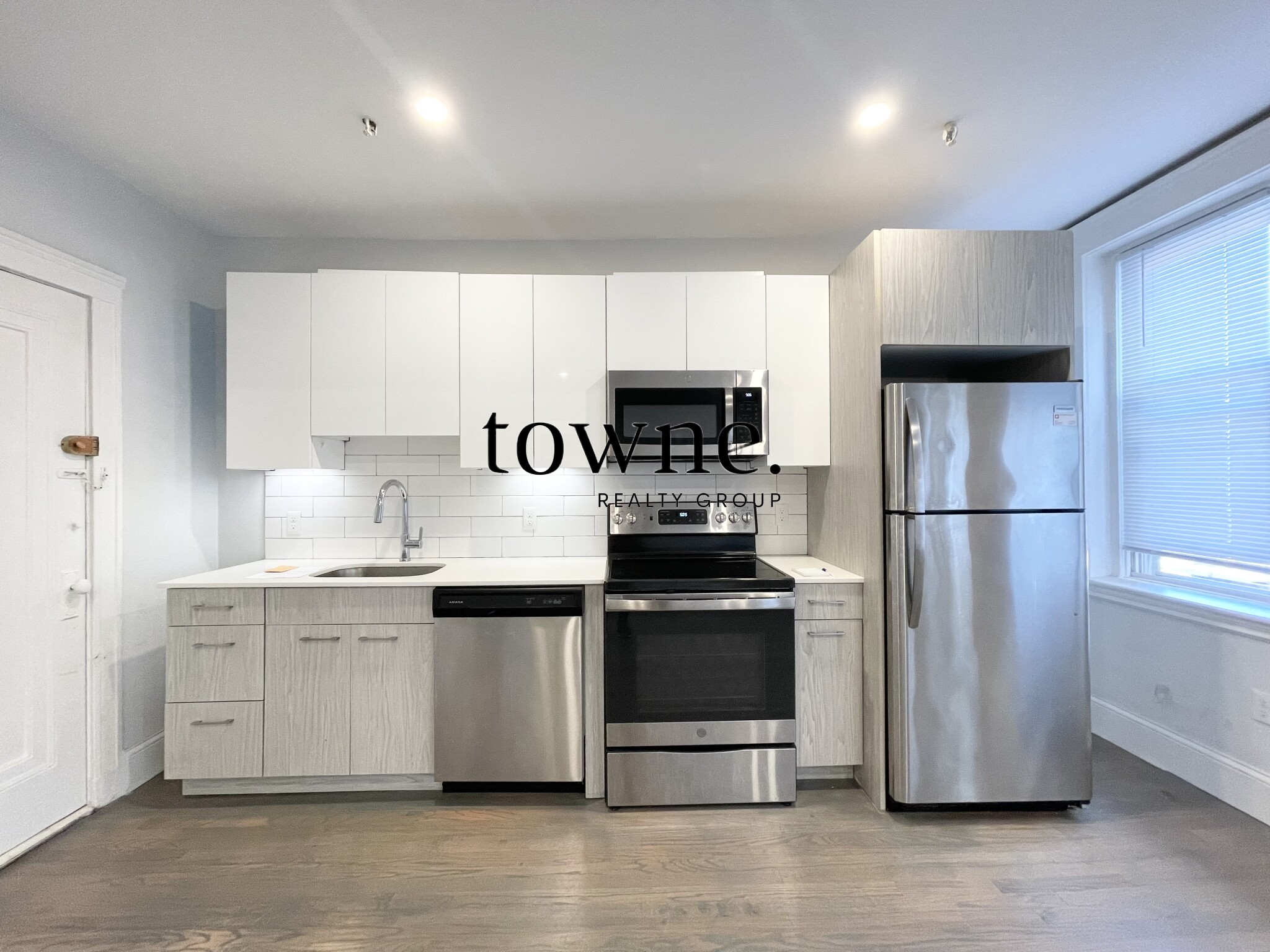 Studio bed, 1 bath apartment for rent at 117 Park Dr Unit 16, Fenway — photo 3 of 8