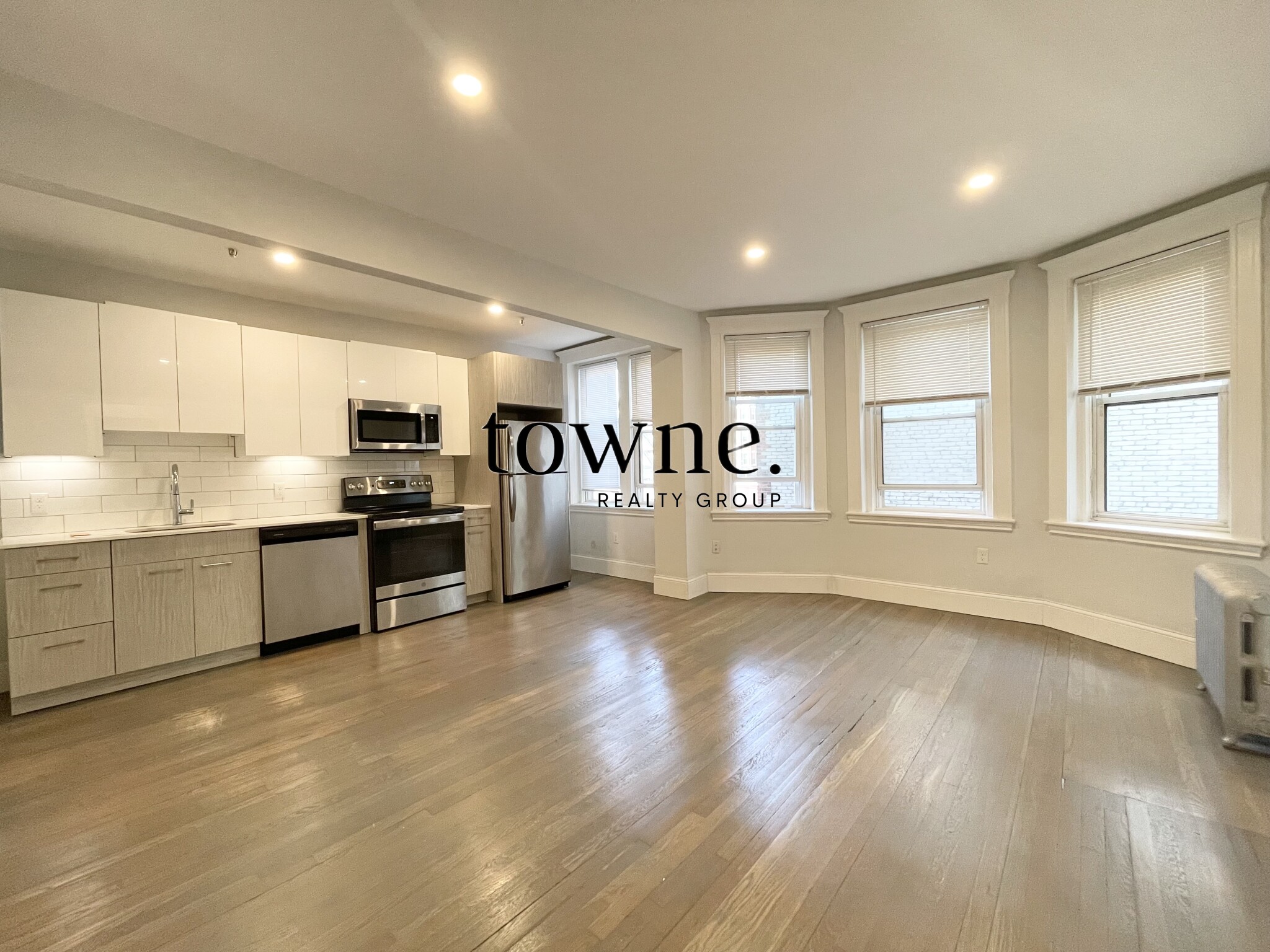 Studio bed, 1 bath apartment for rent at 117 Park Dr Unit 16, Fenway — photo 1 of 8