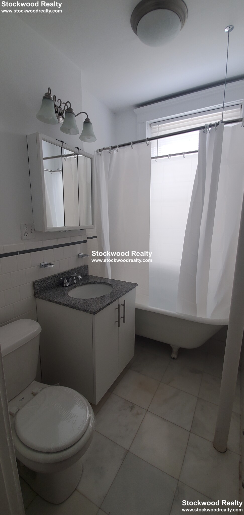 Studio bed, 1 bath apartment for rent at 117 Park Dr Unit 28, Fenway — photo 9 of 14