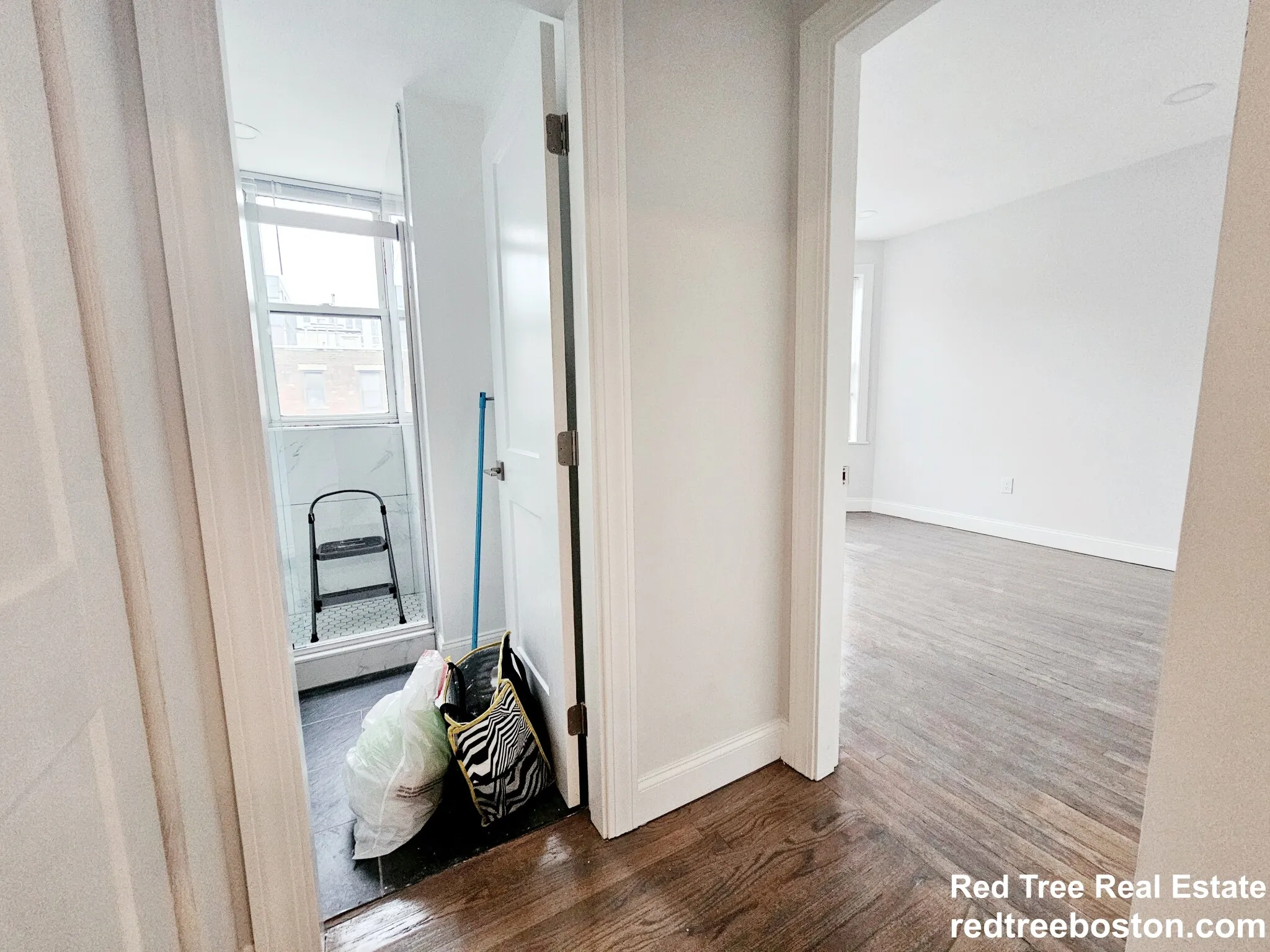 1 bed, 1 bath apartment for rent at 117 Park Dr Unit 33, Fenway — photo 5 of 17