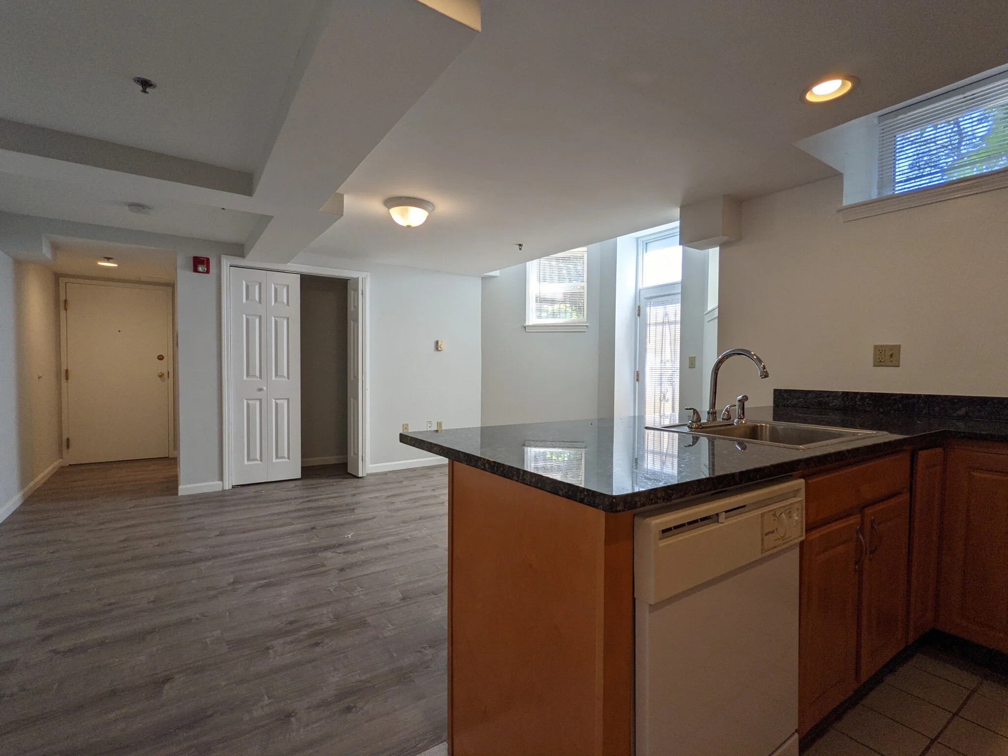 1 bed, 1 bath apartment for rent at 117 Park Dr Unit BM, Fenway — photo 3 of 13