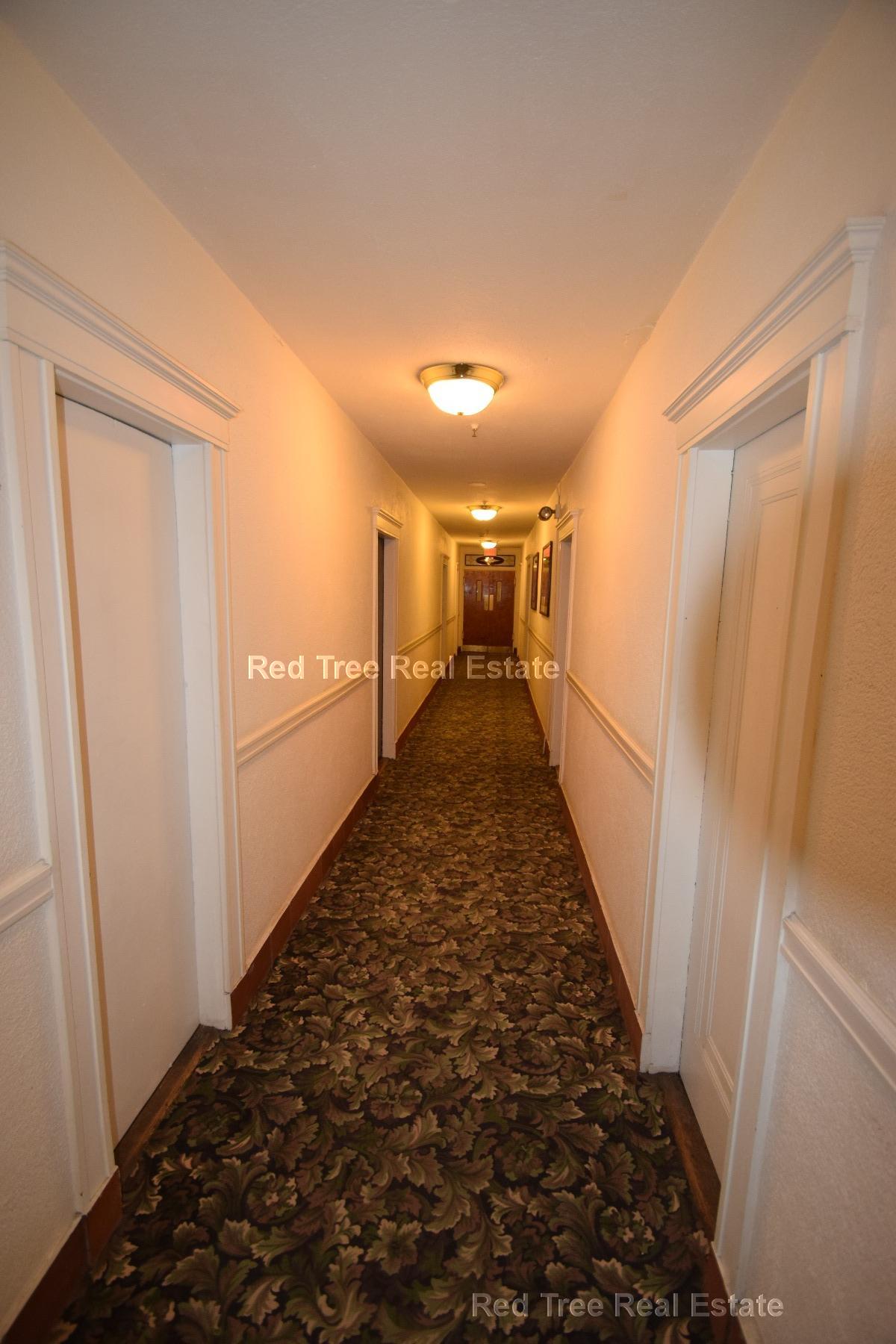 Studio bed, 1 bath apartment for rent at 117 Park Dr Unit D, Fenway — photo 12 of 14