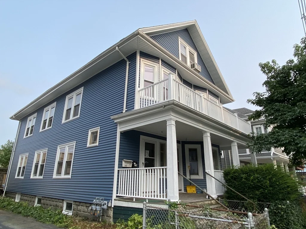 4 bed, 2 bath apartment for rent at 117 Pearson Rd Unit 2, Somerville — photo 5 of 9