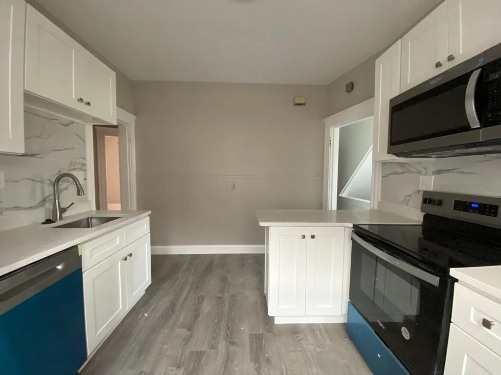 4 bed, 2 bath apartment for rent at 117 Pearson Rd Unit 2, Somerville — photo 1 of 9